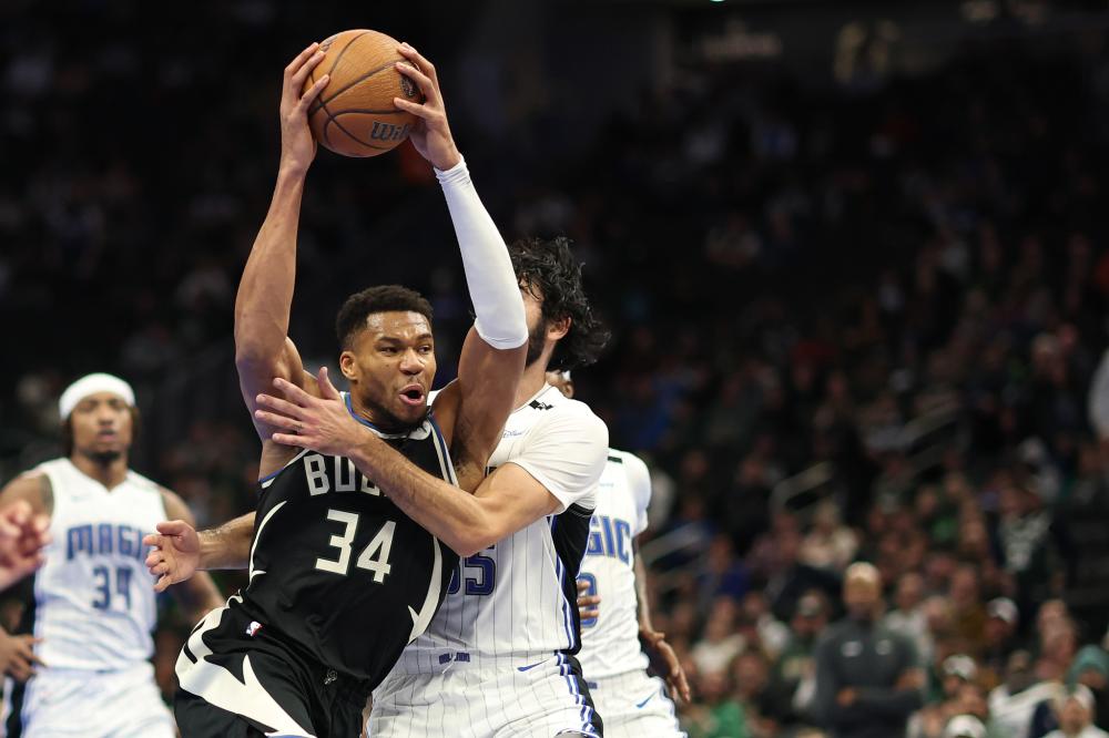 广州富力曾 广州富力曾