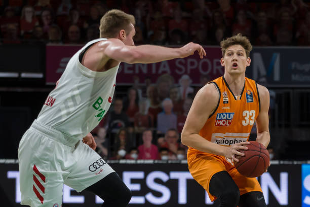 了中式台球 了中式台球